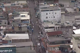 Bope faz operação no Complexo da Maré contra roubo de veículos