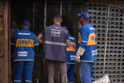 Prefeitura do Rio inicia demolição dos boxes do camelódromo da Uruguaiana