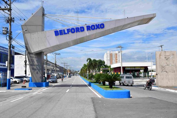 MP recomenda que Belford Roxo realize licitação para empresas de coleta de lixo 60 A 3ª Promotoria de Justiça de Tutela Coletiva do Núcleo Duque de Caxias encaminhou, nesta última quinta-feira (30), uma recomendação ao Município de Belford Roxo para que realize licitação para a contratação do serviço de coleta de lixo urbano, respeitando a lei e a decisão vigente do Tribunal de Justiça do Estado do Rio de Janeiro (TJ-RJ).