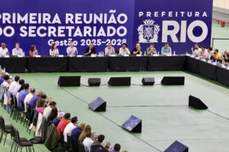 Paes realiza primeira reunião do secretariado de 2025; saiba os secretários e subprefeitos