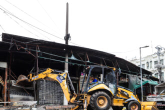 Começa o recadastramento de lojistas afetados por incêndio no camelódromo