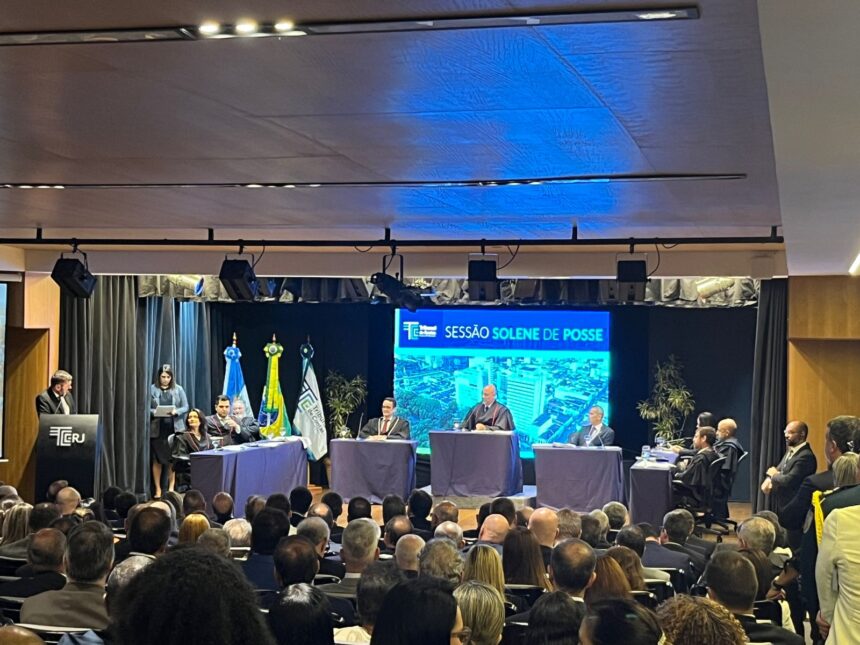 Márcio Pacheco toma posse como presidente do Tribunal de Contas do Rio