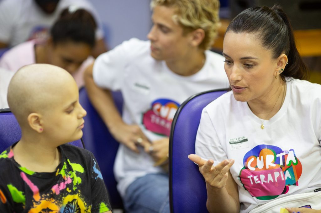 Projeto social promove sessões de curtas-metragens em hospitais oncológicos cariocas