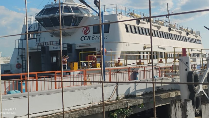 'Saunas marítimas': moradores de Paquetá sofrem com barcas sem ar-condicionado