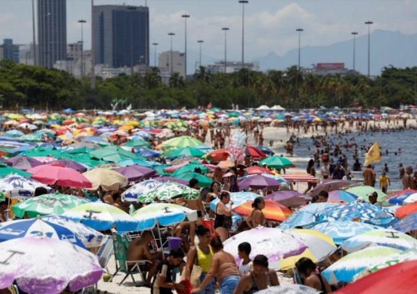 Rio 40 graus e a ocupação das praias cariocas desde os tupinambás