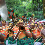 Enquanto o Rio se prepara para a folia oficial do carnaval, com 482 blocos cadastrados e uma agenda que se estende por 37 dias, os desfiles não oficiais também tomam conta das ruas da cidade. Os blocos independentes surgem em diferentes pontos da cidade.