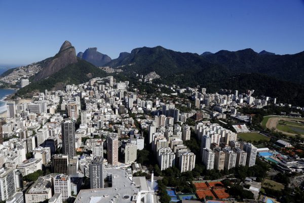 Imagens aéreas da cidade do Rio; prazo para pagar primeira parcela do IPTU termina nesta sexta (06)