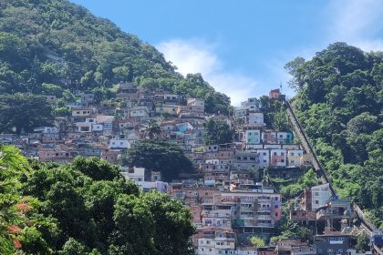 A mensagem de uma favela para todas as favelas e seus carrascos