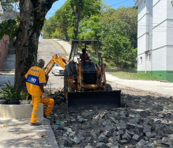 Falsos funcionários da Prefeitura do Rio são flagrados em serviço na Zona Norte