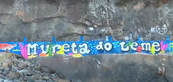 Prefeitura do Rio volta atrás e pede retirada de pintura na mureta do Leme