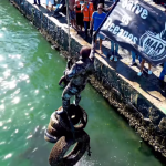 Mais de 400 pneus são retirados do Canal do Itajuru, em Cabo Frio; vídeo