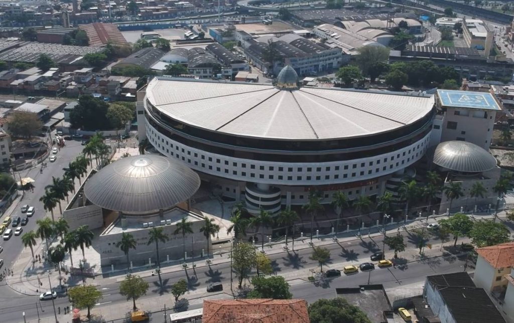 Com olhos em 2026, deputados ligados à Igreja Universal vão orar para os fiéis na TV