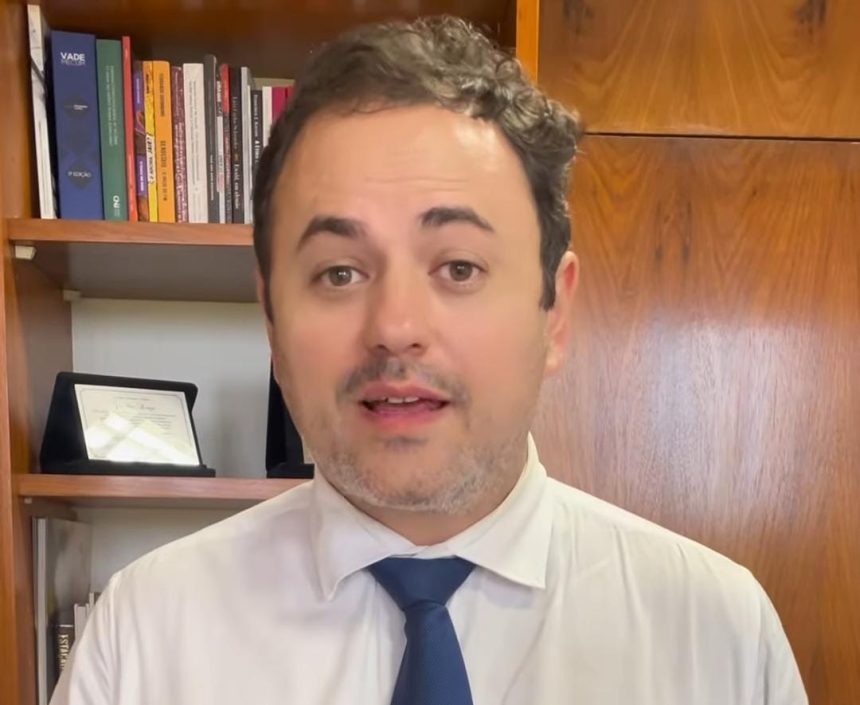 Racha à vista: apoio do PSOL a Bacellar deixa Glauber Braga indignado; veja o vídeo