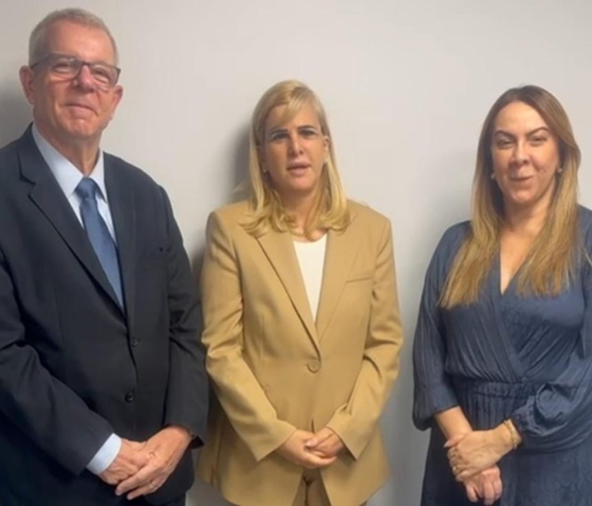 A presidente da OAB-RJ, Ana Tereza Basílio, ao lado de sua vice, Sílvia Dummont, e do presidente da Comissão de Justiça do Trabalho (CJT), Ricardo Menezes, anuncia, em vídeo, o apoio à candidatura de Rita Cortez ao Instituto dos Advogados Brasileiros