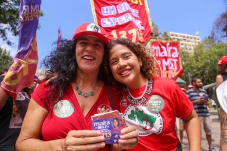 Em evento de filiação, MST busca tomar as rédeas dos rumos do PT no Rio