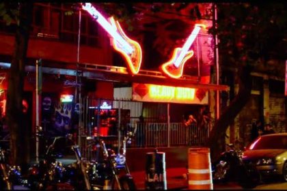 Bar de rock and roll na Rua Ceará, na Praça da Bandeira, agora declarada Patrimônio Cultural Imaterial carioca