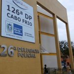 Ambulante morre ao ser baleado durante discussão em Cabo Frio