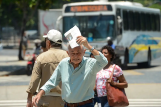 Estado do Rio emite alerta de calor extremo para 17 municípios