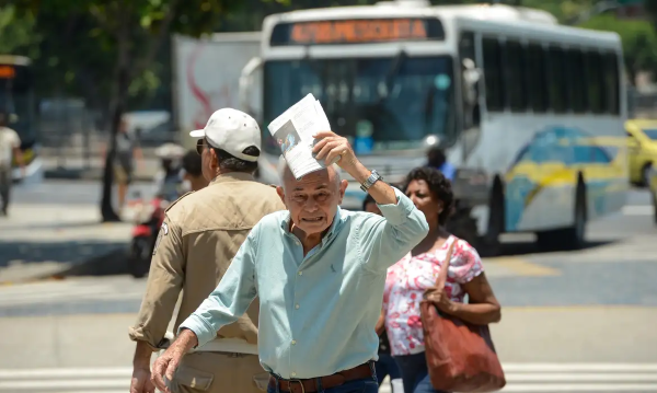 Estado do Rio emite alerta de calor extremo para 17 municípios