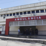 Um coronel da PM foi morto, na noite desta terça-feira (25), no Jardim América, na Zona Norte do Rio. O crime aconteceu na Avenida Meriti, atrás do motel Champion, próximo à Avenida Brasil.