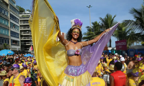 Este fim de semana no Rio, o último antes da folia oficial, reunirá nomes de peso do carnaval de rua carioca. Do megabloco da Favorita, que toma conta da Rua Primeiro de Março na manhã de sábado (22), aos blocos queridinhos dos foliões de Santa Teresa, como o Céu na Terra, as opções são vastas por toda a cidade.