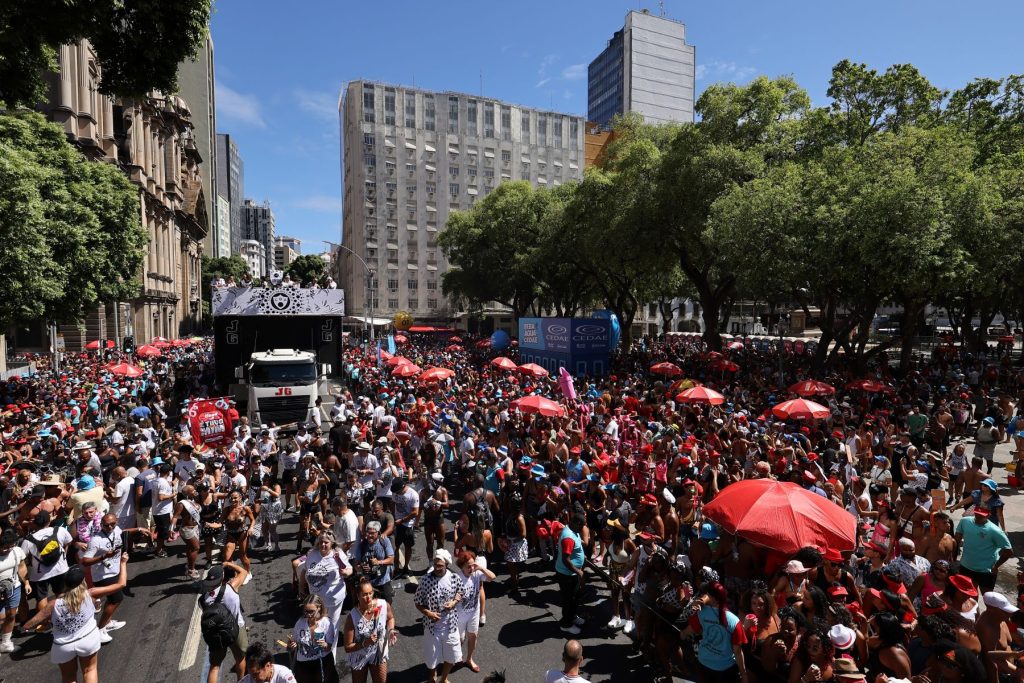 Blocos do Carnaval de rua acabam. E se multiplicam