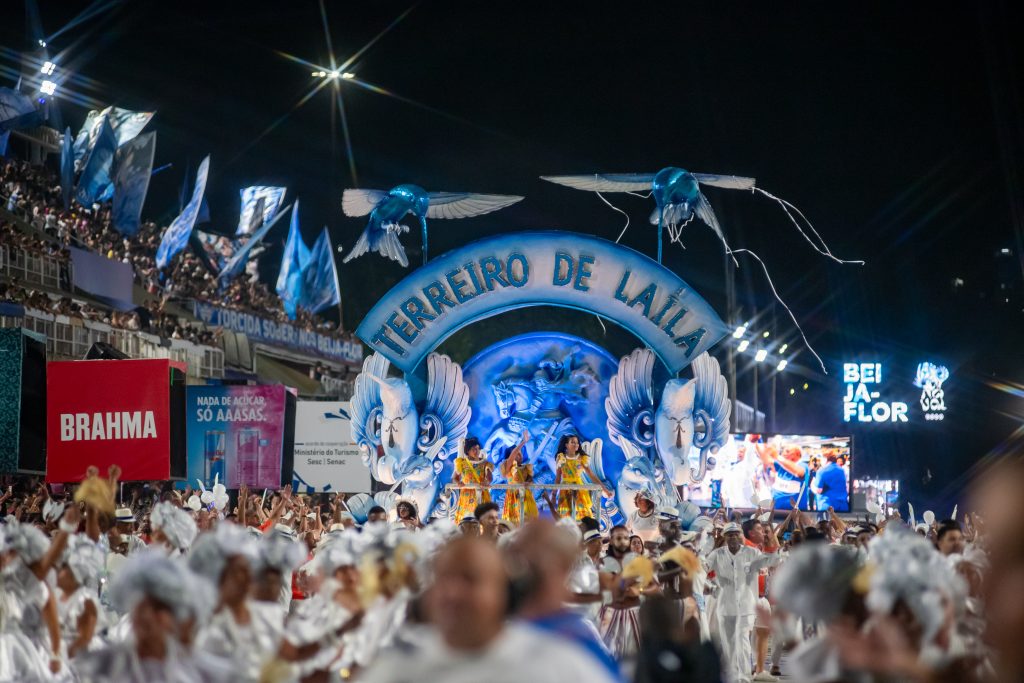 Homenageado pela Beija-Flor, Laíla será nome de praça no Maracanã