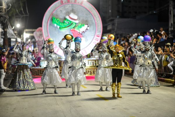 Unidos do Jacarezinho é campeã da Série Prata e vai desfilar na Sapucaí em 2026