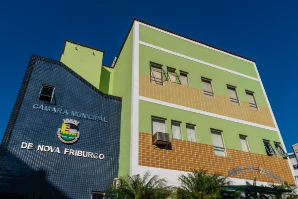 Justiça concede liminar a vereador e determina nova eleição na Câmara de Nova Friburgo 60 MP recomenda que Nova Friburgo reestruture políticas de turismo e cultura