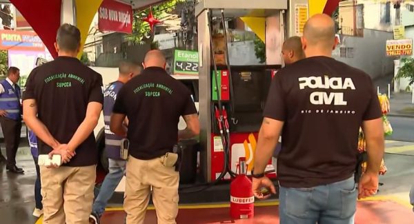 Postos de combustíveis do Rio são alvos de operação conjunta contra fraudes 48 Postos de combustíveis no Rio são alvos de operação conjunta contra fraudes