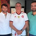 O secretário estadual do Ambiente, Bernardo Rossi; Jair Bolsonaro e o governador Cláudio Castro: o beija-mão desta quinta-feira (06), em Angra dos Reis