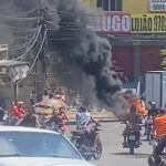 Vendedor é morto no Chapadão; moradores incendeiam barricadas em protesto