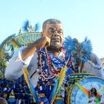 O carro de Laíla foi um dos mais emocionantes da Beija-Flor em 2025: escola campeã do carnaval desfila em Nilópolis, sua cidade de origem