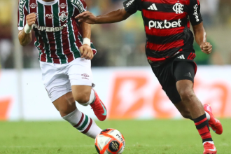 A Assembleia Legislativa do Rio (Alerj) vota nesta quinta-feira (20), em primeira discussão, um projeto de lei que pode obrigar os 20 clubes da série A do Campeonato Brasileiro, a alterar seus uniformes para disputar partidas de futebol no estado do Rio.