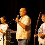 O Teatro Popular Oscar Niemeyer, em Niterói, vai receber a 2° Edição do Festival Din Down Down 2025: A Desinvenção da Deficiência, realizado pelo Instituto Gingas. O evento, marcado para dia 22 de março, das 14h às 18h, celebra a inclusão e relembra o Dia Mundial da Síndrome de Down.