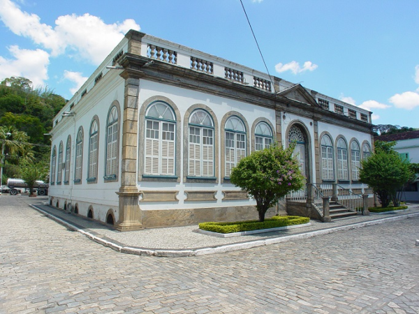 O Ministério Público do Estado do Rio de Janeiro (MPRJ), por meio da 2ª Promotoria de Justiça de Tutela Coletiva do Núcleo Três Rios, encaminhou, no último dia 19 de fevereiro, uma recomendação à Prefeitura de Sapucaia para que adote medidas visando à universalização dos serviços de saneamento básico no município. A administração municipal tem o prazo de 20 dias para responder à recomendação.