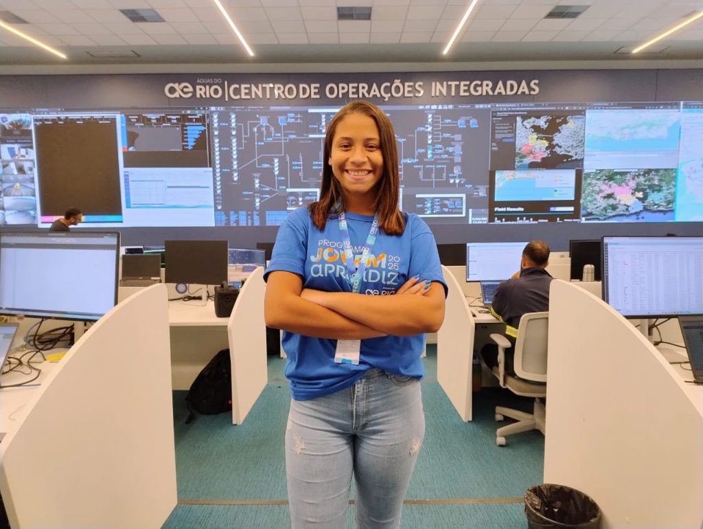 Transformação social começa com oportunidades: jovens de comunidades do Rio celebram conquistas no mercado de trabalho