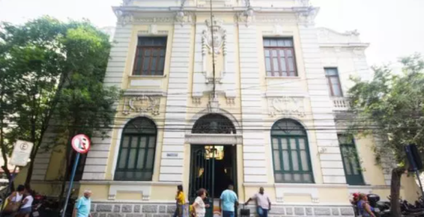 MP cobra Prefeitura de Niterói para prorrogar concurso na área da educação