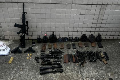 Acari tem manhã de tiroteio com criminoso morto e fuzil apreendido
