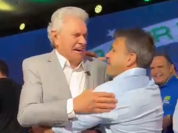 A multiplicação dos Caiado; veja o vídeo 54 Os Caiado: o governador Ronaldo e seu primo, o presidente da Câmara do Rio, Carlo: vereador foi ao lançamento da candidatura do governador de Goiás à Presidência da República