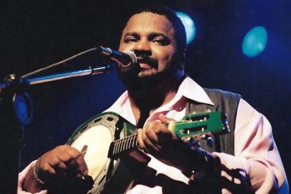 Arlindo Cruz é internado em hospital na Barra com quadro de pneumonia