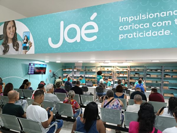 Lojas do Jaé terão funcionamento ampliado; prefeitura promete anunciar novas medidas 48 Lojas do Jaé terão funcionamento ampliado; prefeitura promete anunciar novas medidas