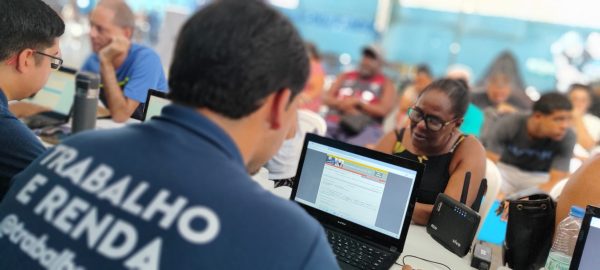 Rio tem mais de 1,3 mil vagas de emprego abertas nesta semana