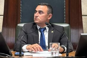 Tudo pela aprovação do projeto para armar a Guarda Municipal: vereador William Coelho (DC) foi um dos atendidos pelo prefeito Eduardo Paes (PSD), com nomeações publicadas no Diário Oficial do Município desta terça-feira (01)