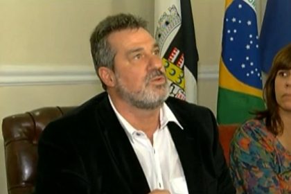 Ex-prefeito de Nova Friburgo é condenado por desvio de verbas da tragédia de 2011
