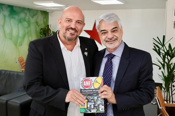 Criador da Agência de Notícias das Favelas participa de agendas em Brasília