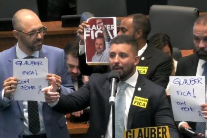 Cassação de Glauber Braga gera embate entre esquerda e direita na Alerj