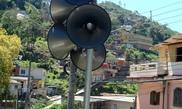 Com risco de fortes chuvas, aulas são suspensas em cidades da Região Serrana