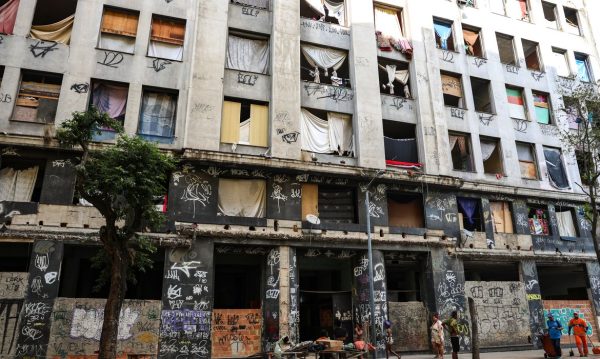 Comissão da Câmara faz convênio para aumentar fiscalização de imóveis do Rio