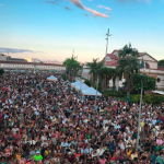 Neste 1º de Maio, o trabalhador carioca poderá comemorar seu dia com muito samba, gastronomia e conseguindo até um currículo atualizado. O roteiro do Bora Lá do Tempo Real começa no Centro, com a Feira das Yabás e o Samba do Trabalhador ocupando a Praça da Pira, em frente ao CCBB.